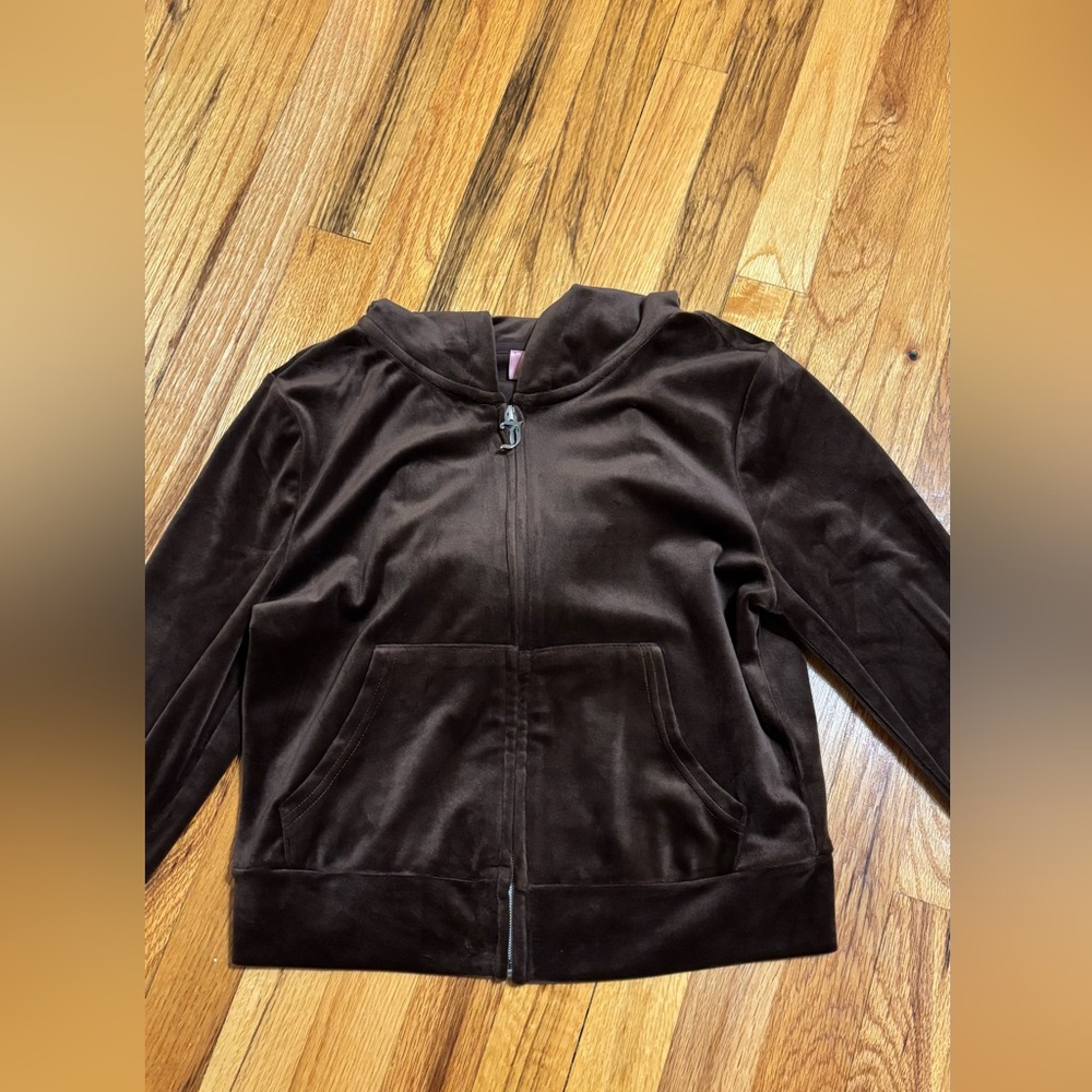 JuicyXAero brown zip up size medium